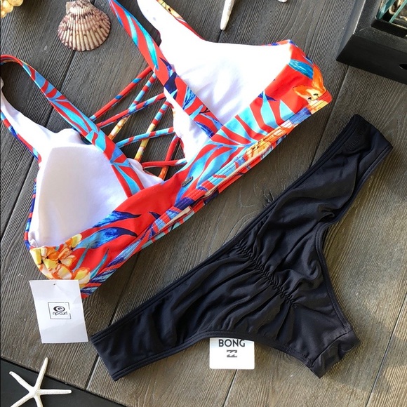 🌴🌼RIP CURL- BIKINI SET🌼🌴 - Picture 7 of 8
